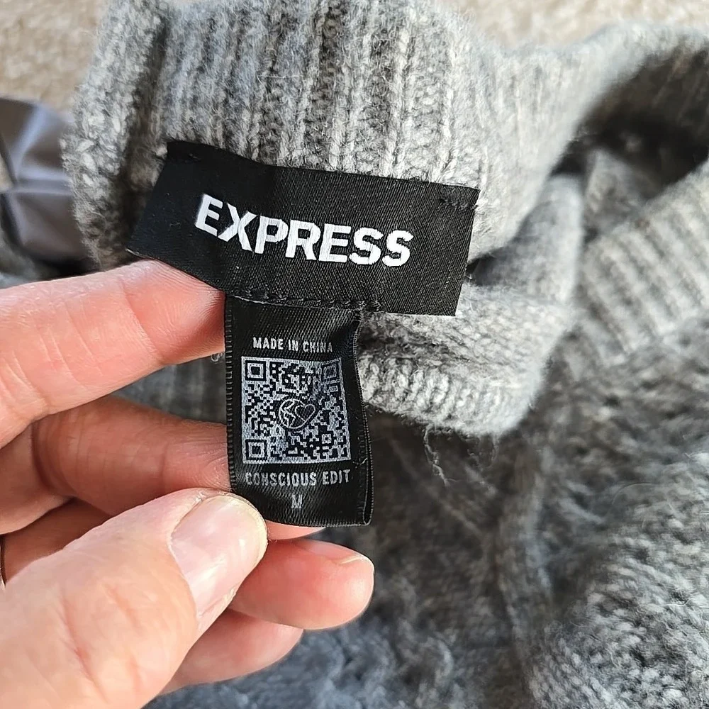 Express Gray Cable Knit Satin Bow Tie Back Sweater Crewneck Women's Sz M Cottage